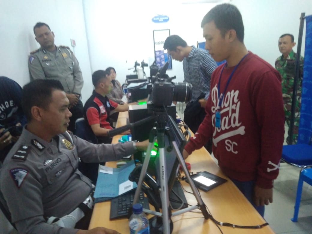 Satlantas Polres Bandung “Gratiskan” Pembuatan dan Perpanjangan SIM