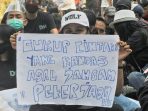 Pekerja Hiburan Malam Bandung Demo 