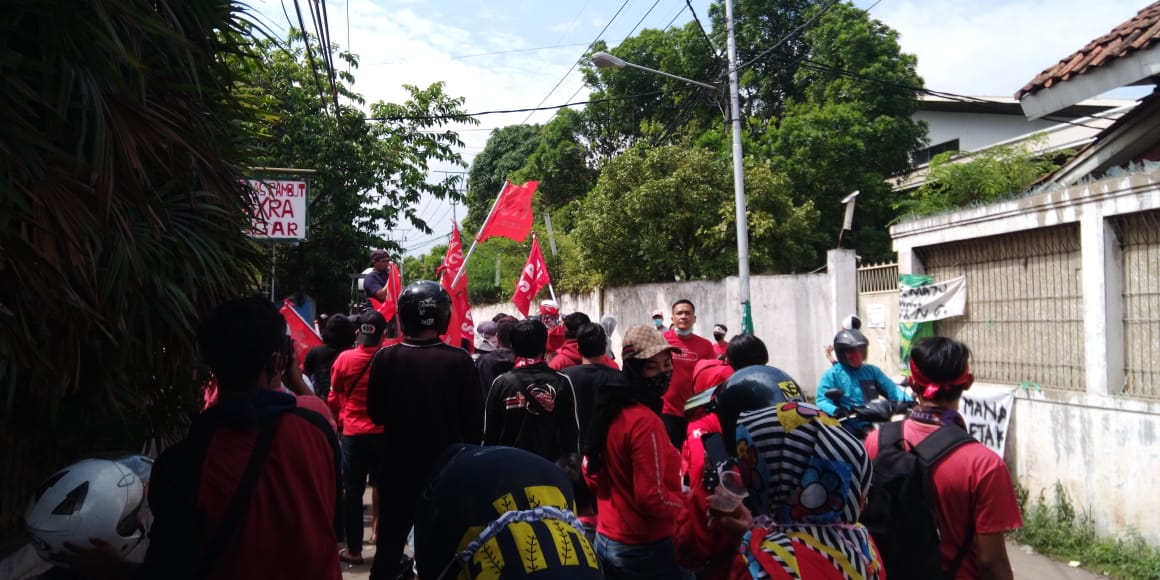 PT. Gajah Mada Balekambang Didemo Pekerjanya