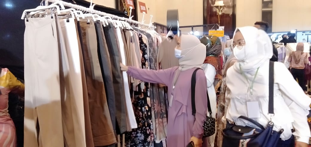 Puluhan UMKM Busana Muslim Ikut Pameran Indonesia Hijab Fest