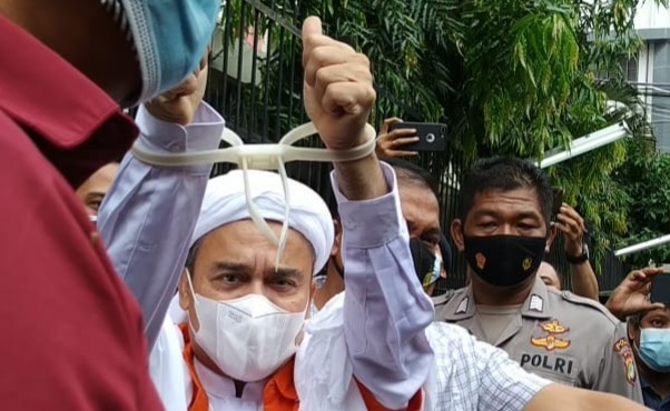 Habib Rizieq batal bebas