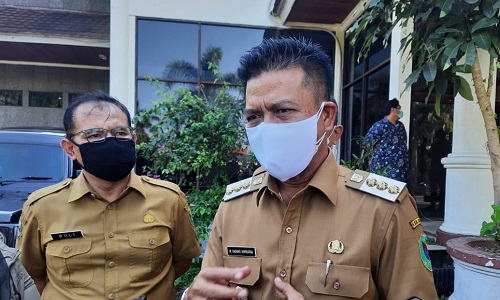 Bupati Bandung Ancam Pecat RT-RW hingga Kades dan Camat yang Lamban Tindaklanjuti Laporan Covid