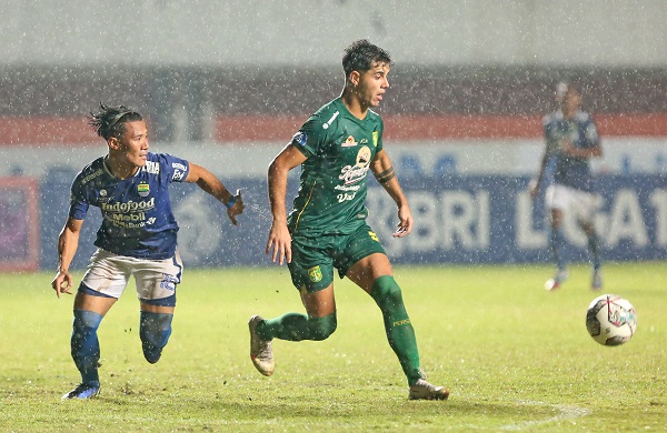 Hasil Persib Vs Persebaya Skor Akhir 0-3 Ini Kata Robert Albert