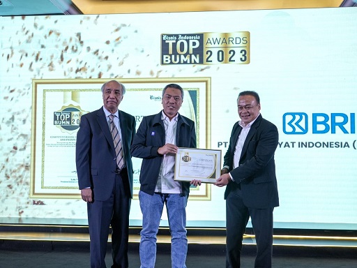 Dinobatkan Sebagai BUMN Terbaik, BRI Boyong 3 Penghargaan TOP BUMN Award