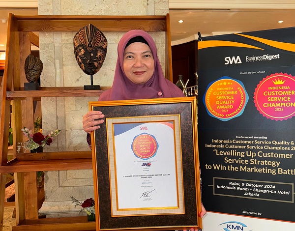 JNE Raih Indonesia Customer Service Quality Award 2024 dengan Predikat Excellent