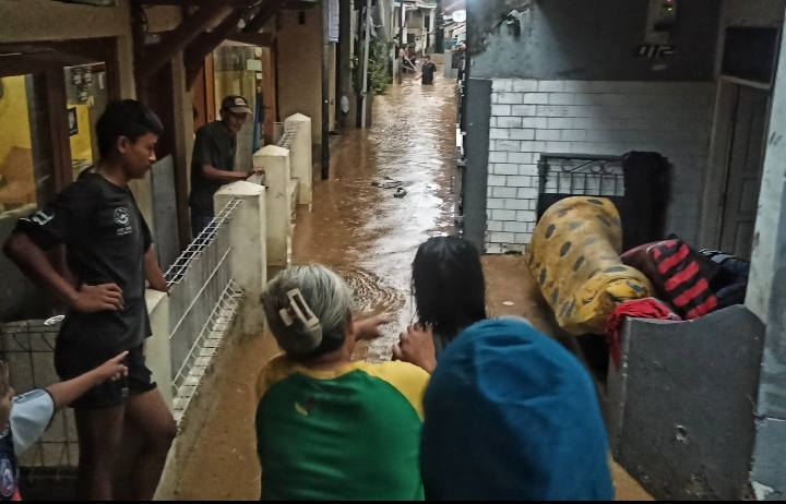 Gempa dan Banjir Melanda Kabupaten Bandung, Ini Upaya BPBD dan Penjelasan BMKG 