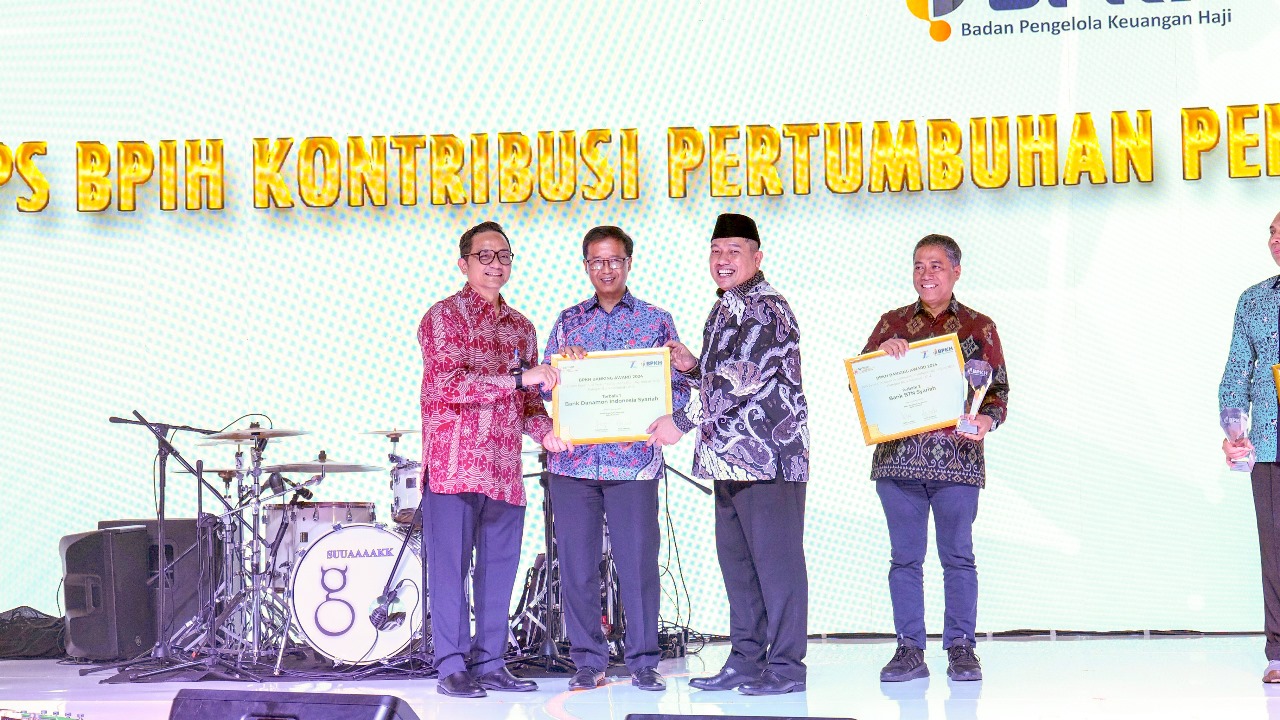 UUS Danamon Raih Tiga Penghargaan Bergengsi di BPKH Banking Award 2024