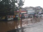 Banjir Rendam Ruas Jalan di Kab Bandung, Lalu Lintas Terganggu