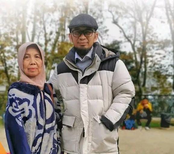 Mengenal Lebih Dekat Ustaz Adi Hidayat alias UAH, Inspirasi Dari Ibu dan Dedikasi Dalam Dakwah