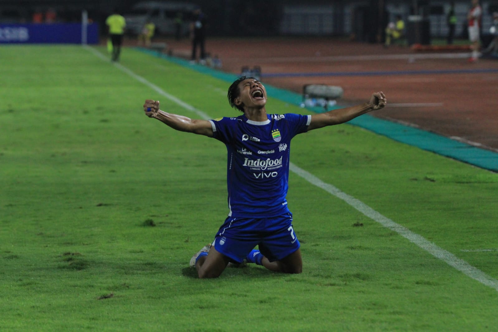 Ciptakan 4 Gol ke Gawang Persik Kediri, Persib Bandung Terus Jaga Jarak