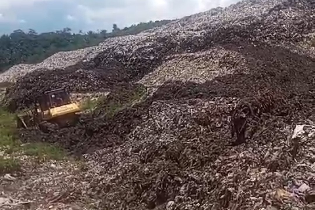 TPA Sarimukti Bandung Barat Longsor, Detik-detik Sampah Bergerak Terekam Video