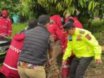 Polisi Lakukan Pembersihan Pasca Banjir Menerjang 13 Kecamatan di Kab. Sukabumi