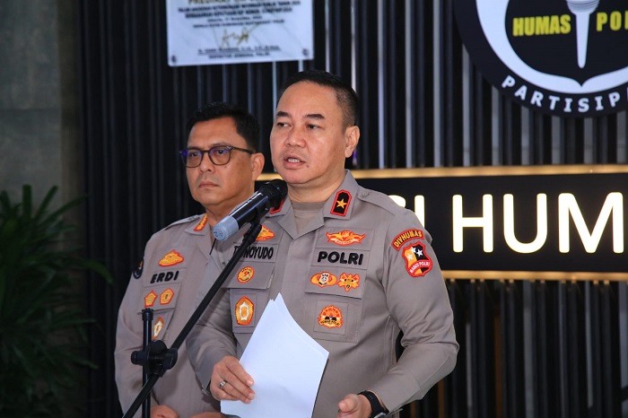 Kapolri Tetapkan Status Gugur dan Berikan KPLB Anumerta terhadap 3 Personel Terbaiknya