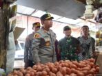 Kunjungi Pasar Cikurubuk, Kapolda Jabar Pastikan Harga Pangan Secara Umum Normal Terkendali